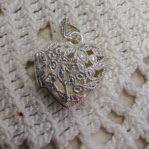 Heart Locket Filigree Daisy Flower Leaf Diamond Silver 925 pendant, no chain